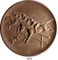 MEDAILLEN AUS PORZELLAN,Staatliche Porzellan-Manufaktur MEISSEN Ohne Ortsangabeo.J. braun (E. O., Erich Oehme).   SA - Reiterspiele  Gipsform   220 mm.   Nicht im Scheuch gelistet.