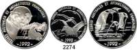 AUSLÄNDISCHE MÜNZEN,Frankreich 5. Republik seit 19585 Francs und 100 Francs(2) 1992. Antarktische Gebiete. Schön 301 bis 303. KM 1007, 1010, 1011. SATZ 3 Stück. Jeweils im Originaletui mit Zertifikat.