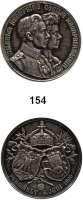 Deutsche Münzen und Medaillen,Preußen, Königreich Wilhelm II. 1888 - 1918Silbermedaille 1905 (G. Loos).  Auf die Vermählung des Kronprinzen Wilhelm mit Cecilie von Mecklenburg - Schwerin in Berlin.  33,4 mm.  18,38 g.