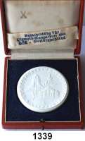 MEDAILLEN AUS PORZELLAN,Moderne Medaillen - Staatliche Porzellanmanufaktur MEISSEN LeipzigWeiße Medaille 1964 (63 mm).  NVA - Armeesportklub 