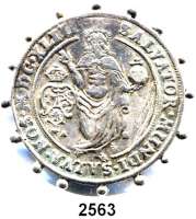 AUSLÄNDISCHE MÜNZEN,Schweden Christina 1632 - 1654Salvator-Taler 1643. Dav. 4525. Ahlström 15. Rand mit aufgesetzten Kugeln, Rs. Nadel aufgelötet.
