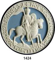 MEDAILLEN AUS PORZELLAN,Andere Hersteller Wedgwood/EnglandRunde Jaspermedaille.  Weiß auf hellblauem Fond.  Darstellung Wilhelm der Eroberer zu Pferd mit Lanze und Schild.  Lateinische Umschrift.  Rs.  WEDGWOOD  MADE IN ENGLAND.  