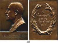 M E D A I L L E N,Landwirtschaft Anhalt,  Bronze Plakette o.J.  Plakette für Verdienste um die Landwirtschaft.  Adolf Saeuberlich, Vorsitzender der Landwirtschaftskammer und des Landw. Zentralvereins für Anhalt.  62 x 88 mm.  Im Originaletui.