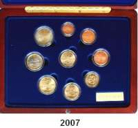AUSLÄNDISCHE MÜNZEN,E U R O  -  P R Ä G U N G E N FinnlandKurssatz 2003.  (8 Werte und Goldmedaille, 7,78 g fein).  KM MS 12.  Im Originaletui mit Zertifikat.