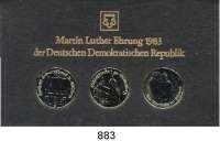 Deutsche Demokratische Republik   PP-Patina !!!!!,Thematische Sätze Martin-Luther-Ehrung der DDR  5 Mark 1983  Wartburg , Luthers Geburtshaus in Eisleben, Schloßkirche in Wittenberg.  Im Münzrahmen mit Aufschrift 