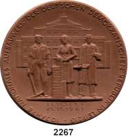 MEDAILLEN AUS PORZELLAN,Moderne Medaillen - Staatliche Porzellanmanufaktur MEISSEN Leipzig Braune Medaille 1961 (98 mm).  10 Jahre Nationales Aufbauwerk.  Scheuch 1799.a.  W. 3290.  Auflage 100 Exemplare.
