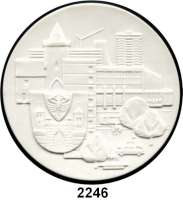 MEDAILLEN AUS PORZELLAN,Moderne Medaillen - Staatliche Porzellanmanufaktur MEISSEN Cottbus Weiße Medaille 1979 (118 mm).  25 Jahre AWG.  W. 6137.  Im Etui.