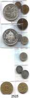 AUSLÄNDISCHE MÜNZEN,Island  LOT von 12 verschiedenen Münzen.  1 Öre bis 2 Kronen zwischen 1923 und 1942, 500 Kronen 1974 und 1986.