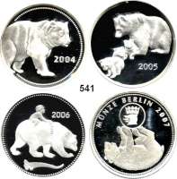 M E D A I L L E N,Tiere / Tiermotive  LOT von 4 Silbermedaillen der Münze Berlin mit Bärenmotiven.  2004 (31,1g), 2005 (31,1g), 2007 (20g) und 2007 (20g).  Mit Begleitzetteln.
