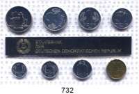 Deutsche Demokratische Republik,K U R S S Ä T Z E  Minisatz 1990.  1 Pfennig bis 2 Mark und Medaille 