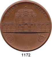 MEDAILLEN AUS PORZELLAN,Staatliche Porzellan-Manufaktur MEISSEN Dresden o.J.(1960) braun (84 mm).  Sportehrenpreis des DTSB.