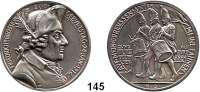 Deutsche Münzen und Medaillen,Preußen, Königreich Friedrich II. der Große 1740 - 1786 Silbermedaille 1912 (K. Goetz).  Zu seinem 200. Geburtstag.  Brustbild rechts. / Links marschierende Soldaten.  Rand: BAYER. HAUPTMÜNZAMT· FEINSILBER.   37 mm.  19,32 g.  Heidemann 686.  Kienast 12.