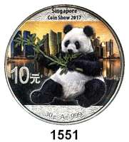 AUSLÄNDISCHE MÜNZEN,China Volksrepublik seit 1949 10 Yuan 2017 (Farbmünze).  Panda mit Bambuszweig.  Singapore Coin Show.