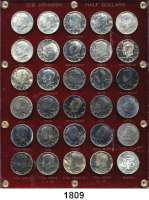 AUSLÄNDISCHE MÜNZEN,U S A L O T S     L O T S     L O T S Sammlung.  von 30 Kennedy Half Dollar von 1964 bis 1976 S.  In einem Sammelrahmen.