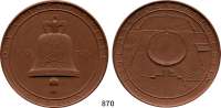 M E D A I L L E N,Olympiade Berlin 1936 Große braune Porzellanmedaille 1936 (Manufaktur Meißen). Olympische Spiele in Berlin 1936. 115 mm. Ø Olympische Glocke / Reichssportfeld. Katalog Scheuch 1066.a. Schwertermarke vierfach durchgeschliffen.