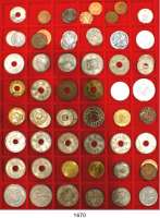 AUSLÄNDISCHE MÜNZEN,Fidschi  LOT. von 62 Kleinmünzen zwischen 1934 und 1994.  Darunter 6 Pence 1934; Shilling 1934, 1936, 1943 S; Florin 1936 8und 1943 S.  Auf einem Münzschuber.