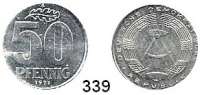 Deutsche Demokratische Republik,Kleinmünzen Proben -- Verprägungen -- Kuriositäten 50 Pfennig 1971 A.  Geprägt auf 10 Pfennig-Schrötling.  Rand glatt.  21,5 mm Ø.  1,53 g statt 2 g.
