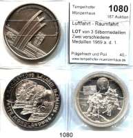M E D A I L L E N,Luftfahrt - Raumfahrt LOTS     LOTS     LOTS LOT. von 3 Silbermedaillen.  Zwei verschiedene Medaillen 1969 a. d. 1. Mondlandung und o.J. 