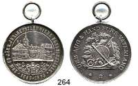 Deutsche Münzen und Medaillen,Anhalt  Hohenerxleben,  Silbermedaille 1899.  Zum 50jährigen Jubiläum der Schützengilde.  Schloß Hohenerxleben. / Schützensymbole.  33,6 mm.  17,2 g.
