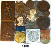 M E D A I L L E N,L O T S     L O T S     L O T S  LOT. von 188 meist modernen Medaillen/Abzeichen, Marken und Zeichen. 