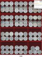 R E I C H S M Ü N Z E N,Drittes Reich  50 Pfennig.  1939 A(9), B, D(2), E(3), F(2), J(5); 1940 A(30), B(4), D, E(2), F(8), G(2), J(2); 1941 A(11), B, D(4), F; 1942 A und E.  LOT. 90 Stück.  Auf einem Tablett.