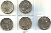 AUSLÄNDISCHE MÜNZEN,U S A L O T S     L O T S     L O T S Peace Dollar 1922, 1922 D, 1922 S, 1923, 1924, 1925, 1926 D, 1926 S, 1927 D, 1928 S und 1934 D.  Schön 137.  KM 150.  LOT. 11 Stück.