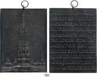 M E D A I L L E N,Städte Berlin Eisengußplakette 1821. Befreiungsdenkmal auf dem Kreuzberg. Darstellung des Denkmals, im Hintergrund Stadtsilhouette. / 11 Textzeilen. 88 x 64 mm. 58,32 g.