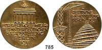 M E D A I L L E N,Städte Berlin Bronzegußmedaille 1931 (Elster). Deutsche Bauausstellung Berlin - Für wertvolle Mitarbeit an der Deutschen Bauausstellung. Brandenburger Tor über 5 Textzeilen. / Funkturm, Baukarn und Kuppel. 101 mm. 285,4 g.