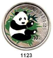 AUSLÄNDISCHE MÜNZEN,China Volksrepublik seit 1949 10 Yuan 2000 (Silberunze, Farbmünze).  Panda mit Bambuszweig.  Schön 1226.  KM 1352.  In Kapsel.