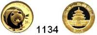 AUSLÄNDISCHE MÜNZEN,China Volksrepublik seit 1949 20 Yuan 2003.  (1/20 Unze 1,55 g fein).  Panda von vorn.  Schön 1369.  KM 1467.  Fb. B 18.  In Kapsel.  GOLD.