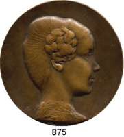 M E D A I L L E N,Varia  Einseitige Bronzegußmedaille o.J. (N).  Mädchenkopf mit Schneckenzopf nach rechts.  98 mm.  151,3 g.  Randpunze : C. Pöllath Schrobenhausen.