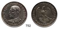 M E D A I L L E N,Personen Hitler, Adolf Silbermedaille 1933 (Oskar Glöckler). Auf die Machtergreifung. Hitlerbüste. / Adler sprengt Ketten. Colbert / Hyder C-30. 36 mm. 21,75 g. Rand : BAYER. HAUPTMÜNZAMT. SILBER 900f.