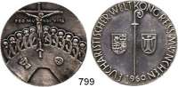 M E D A I L L E N,Städte München Silbermedaille 1960. Eucharistischer Weltkongreß. Bischofsstab zwischen Wappen des Erzbistums München-Freising und Stadtwappen Münchens. / Abendmahlszene mit gekreuzigtem Christus. 37,9 mm. 19,29 g.