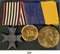 Orden, Ehrenzeichen, Militaria, Zeitgeschichte,Deutschland Preussen Große Ordensspange mit drei Auszeichnungen.  Kreuz für Kriegshilfe, Medaille für treue Dienste bei der Fahne.  Für 12 Jahre und Centenarmedaille 1897.