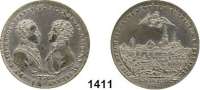 AUSLÄNDISCHE MÜNZEN,Russland Alexander I. 1801 - 1825 Versilberter Bronzejeton 1813 (Stettner).  Auf die Schlacht bei Leipzig.  Brustbild von Franz I. und Alexander I. sich gegenüber. / Kaiserlicher Adler über Stadtansicht von Leipzig.  33,2 mm.  13,48 g.