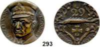 M E D A I L L E N,Weltkrieg  Bronzegußmedaille 1915 (R. Klein).  Otto von Weddingen.  Brustbild in Uniform und Mütze halblinks. /  Schwertfisch zwischen Korallen nach links, darüber 