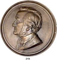 M E D A I L L E N,Personen Wagner, Richard Bronzierte Gipsplakette o.J. (Geiger).  Brustbild nach links.  Stark plastisch gearbeitet.  Randwulst 4,5 cm hoch.  45 cm Ø  Mit Wandhaken.