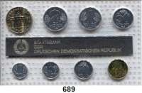 Deutsche Demokratische Republik,K U R S S Ä T Z E  Kurssatz 1989.  1 Pfennig bis 5 Mark Brandenburger Tor.