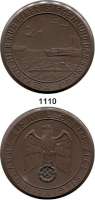 MEDAILLEN AUS PORZELLAN,Staatliche Porzellan-Manufaktur MEISSEN München o.J. (1941) braun.  Seekrieg gegen England.  Rand glasiert, Lorbeerkranz grün und das Hakenkreuz schwarz.