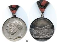 Deutsche Münzen und Medaillen,Baden - Durlach Friedrich I. (1852) 1856 - 1907 Silbermedaille 1883 (Kullrich).  Auf das 25jährige Bestehen des Rennvereins Baden-Baden.  Büsten des großherzoglichen Paares nach links. / Stadtansicht von Baden-Baden, im Vordergrund Rennplatz.  Sommer K 109.  50 mm.  51 g.