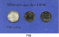 Deutsche Demokratische Republik,Thematische Sätze  40. Jahrestag der Zerstörung Dresdens.  10 Mark 1985  Semperoper, 5 Mark 1985  Zwinger in Dresden und zerstörte Frauenkirche in Dresden.  Im Münzrahmen (blau) mit Aufschrift 