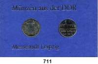 Deutsche Demokratische Republik,Thematische Sätze  Messestadt Leipzig.  5 Mark 1984  Thomaskirche in Leipzig und Altes Rathaus in Leipzig.  Im Papprahmen (blau) mit Aufschrift 