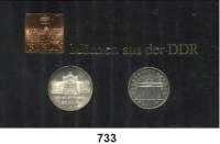 Deutsche Demokratische Republik,Thematische Sätze  750 Jahre Berlin.  5 Mark 1987  Brandenburger Tor und 10 Mark 1987  Schauspielhaus Berlin.  Im Münzrahmen (schwarz) mit Plakette Berlin 1987.