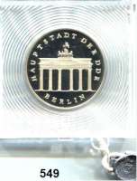 Deutsche Demokratische Republik,  5 Mark 1988.  Brandenburger Tor.  In Kapsel mit Plombe 