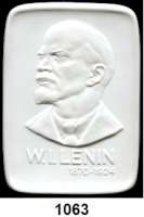 MEDAILLEN AUS PORZELLAN,Staatliche Porzellan-Manufaktur MEISSEN Leipzig 1970 weiß.  Rat der Stadt - W. I. Lenin.  Weigelt 5293.  (Probe).  115 x 84 mm.