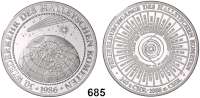M E D A I L L E N,Kalendermedaillen  Silbermedaille 1986 (999 fein, unsigniert, Gesellschaft für Münzedition München) zur 30. Wiederkehr des Halleyschen Kometen.  50 mm.  34,8 g.