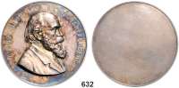 M E D A I L L E N,Personen Scharffenberg, August Bruno (1853-1857) an der Modellierabteilung der Technischen Bildungsanstalt Dresden).  Einseitige Silbermedaille o.J. (um 1890, unsigniert).  Brustbild nach rechts.  50 mm.  62,3 g.  Slg. Mb.--.  Slg. Erbstein --.  Slg. Wurzbach --.  Zschiesche & Köder (Helbing 1913) --.  54,53 g.