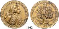 AUSLÄNDISCHE MÜNZEN,Niederlande Wilhelm IV. Friso von Oranien, Generalstatthalter der Niederlande 1747 - 1751 Bronzemedaille 1747.  Auf seine Proklamation zum Erbstatthalter.  Die Brustbilder von William und Anna von England nach rechts. /  Wappen der sieben Provinzen.  42 mm.  14,87 g.