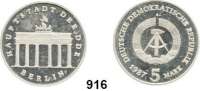 Deutsche Demokratische Republik,  5 Mark 1987.  Brandenburger Tor.