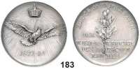 Deutsche Münzen und Medaillen,Preußen, Königreich Wilhelm II. 1888 - 1918 Silbermedaille 1896 (Lauer).  Zur 25jährigen Feier der Wiederaufrichtung des Deutschen Reiches.  Schwebender Adler unter strahlender Kaiserkrone. /  Lorbeerzweig zwischen Schrift.  33,5 mm.  17,62 g.  Marienburg 7046.